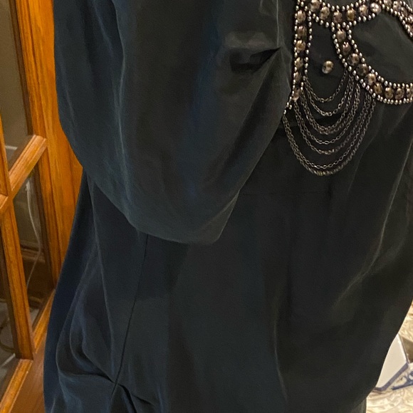 Guess black blouse size S beautiful detail they really chains in front - Picture 5 of 8